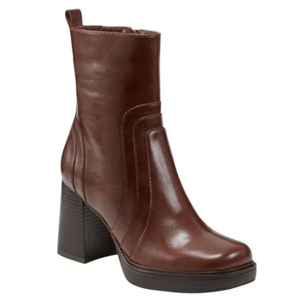 NWOT Marc Fisher Brown Abitha Ankle Heel Boot Size 10